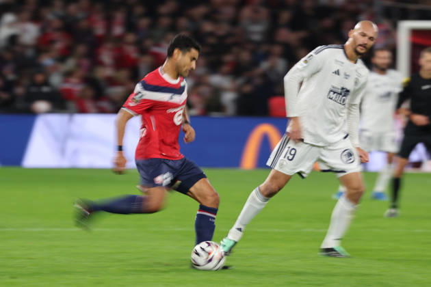 FOOTBALL : LOSC Lille vs Brest - Ligue 1 - 17 10 2026 Benjamin ANDRE (LOSC Lille) lors du match LOSC Lille vs Brest, Ligue 1, Decathlon Arena stade Pierre Mauroy, le 17 octobre 2026 - photo Laurent Sanson PsnewZ  Copyright: xLaurentxSANSONx xPsnewZx