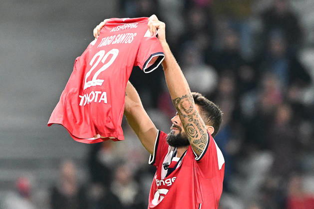 261017 Lille OSC vs Brest Olivier Giroud (9) of Lille celebrates after scoring during the French Mc Donalds Ligue 1 season 2026 - 2027 matchday 7 game between Lille OSC and Stade Brest on October 17 , 2026 in Lille, France. (Photo by Jill Delsaux Isosport) Lille France  Copyright: xJillxDelsauxx DSC_2824