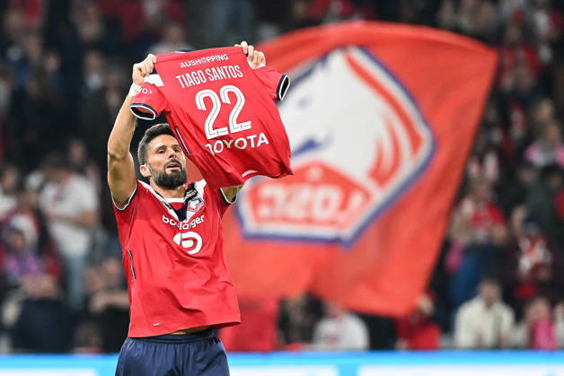 261017 Lille OSC vs Brest Olivier Giroud (9) of Lille celebrates after scoring during the French Mc Donalds Ligue 1 season 2026 - 2027 matchday 7 game between Lille OSC and Stade Brest on October 17 , 2026 in Lille, France. (Photo by Jill Delsaux Isosport) Lille France  Copyright: xJillxDelsauxx DSC_2841