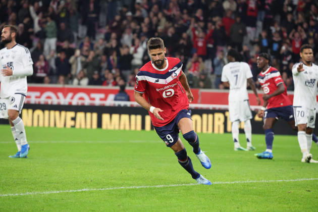 FOOTBALL : LOSC Lille vs Brest - Ligue 1 - 17 10 2026 But sur penalty de Olivier GIROUD (LOSC Lille) lors du match LOSC Lille vs Brest, Ligue 1, Decathlon Arena stade Pierre Mauroy, le 17 octobre 2026 - photo Laurent Sanson PsnewZ  Copyright: xLaurentxSANSONx xPsnewZx