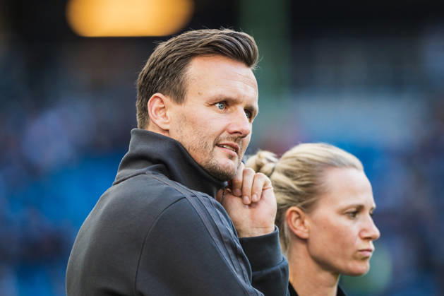 1. Bundesliga: Hamburger SV vs. VfB Stuttgart, 17.10.2026 Claus Costa (Direktor Profifußball Hamburger SV) ; Fußball, 1. Bundesliga, 6. Spieltag: Hamburger SV vs. VfB Stuttgart am 17.10.2026 im Volksparkstadion, Hamburg DFL REGULATIONS PROHIBIT ANY USE OF PHOTOGRAPHS AS IMAGE SEQUENCES AND OR QUASI-VIDEO. Copyright: xBEAUTIFULxSPORTS Tonhäuserx