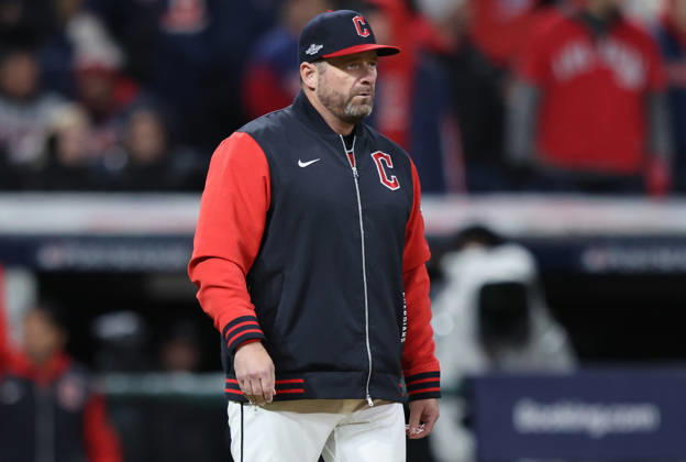 Cleveland Guardians manager Stephen Vogt (12) walks to the mound to replace pitcher Foster Griffin against the Tampa Bay Rays in the fifth inning during game four of the MLB, Baseball Herren, USA American League Championship Series at Progressive Field in Cleveland, Ohio, on Saturday, October 17, 2026.  CLE20261017719 AARONxJOSEFCZYK