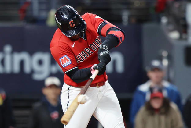 Cleveland Guardians Angel Martinez (1) hits a single against the Tampa Bay Rays in the seventh inning during game four of the MLB, Baseball Herren, USA American League Championship Series at Progressive Field in Cleveland, Ohio, on Saturday, October 17, 2026.  CLE20261017735 AARONxJOSEFCZYK