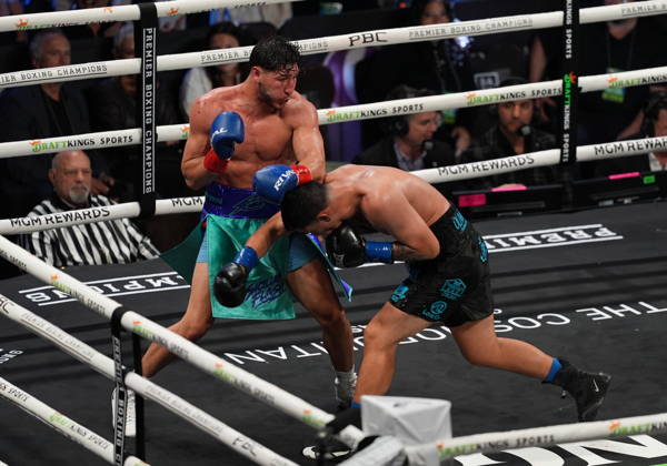 BOXING: Jaime Enrique Osuna vs Cristian Cangelosi in Las Vegas LAS VEGAS, NEVADA - OCTOBER 17: Jaime Enrique Osuna (in black short) and Cristian Cangelosi (in turquoise short) exchange punches during their middleweight fight on Saturday night at the Chelsea of The Cosmopolitan in Las Vegas, Nevada, United States on October 17, 2026. Tayfun Coskun Anadolu Nevada United States. Editorial use only. Please get in touch for any other usage.  Copyright: x2026xAnadoluxTayfunxCoskunx