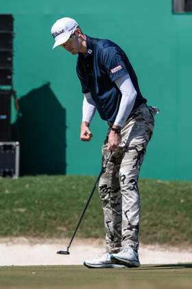 October 18, 2026, Macau, Macao Sar, China: Charles PORTER from the USA takes the tied lead on -14 Par with a stunning -9 Par final round. PORTER celebrates a final -2 Par hole on the 18th green. Macau Open Golf 2026 Final Round. Macau China - ZUMAr144 20261018_zap_r144_049 Copyright: xJaynexRussellx