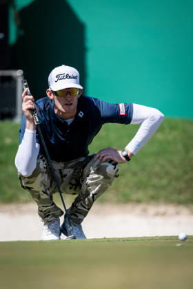 October 18, 2026, Macau, Macao Sar, China: Charles PORTER from the USA takes the tied lead on -14 Par with a stunning -9 Par final round. PORTERs final putt for a -2 Par hole on the 18th green. Macau Open Golf 2026 Final Round. Macau China - ZUMAr144 20261018_zap_r144_053 Copyright: xJaynexRussellx