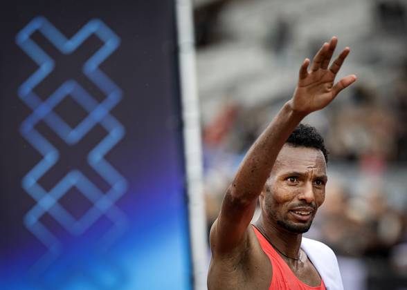 AMSTERDAM - Lemi Berhanu wins the Amsterdam Marathon. ANP RAMON VAN FLYMEN xVIxANPxSportx xxANPxIVx 572821076 originalFilename: 572821076