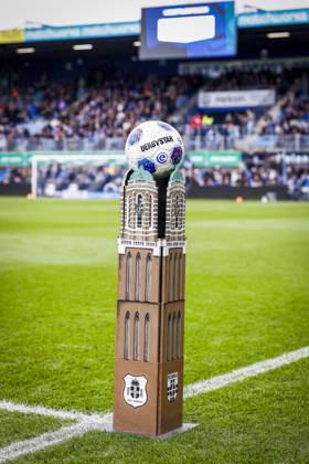 ZWOLLE , 18-10-2026 , mac3park , season 2026 2027 , Dutch Eredivisie football , match between PEC Zwolle and Go Ahead Eagles , picture shows game ball PEC - Go Ahead Eagles  x208673105x Copyright: