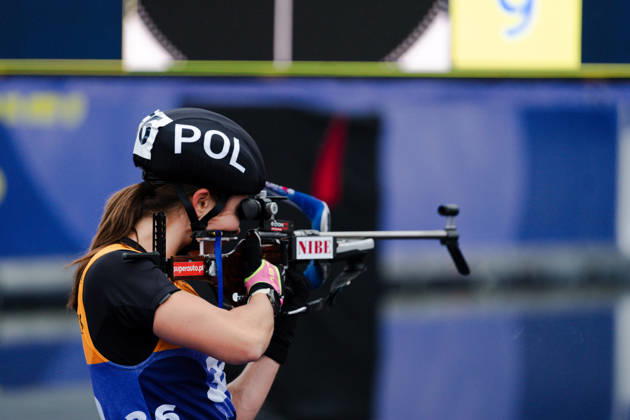 18.10.2026, GER, Biathlon, Frauen, IBU Biathlon Loop One Festival 2026, Saison 2026 2027, Super Sprint Qualifikation Damen Heat 1-4 Kamila Zuk ( POL, 36 ) beim Aufwärmen am Schießstand München Olympiapark Bayern Deutschland Copyright: xNordphoto Vux