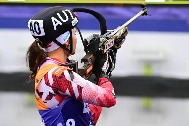 BIATHLON - ZDOUC Dunja AUT bei der Qualifikation Super Sprint der Damen Herren während des Loop One Biathlon Opening Festival im Olypiapark München am 18.10.2026, Deutschland, Bayern München Hans-Jochen-Vogel-Platz Olypiapark Bayern Deutschland