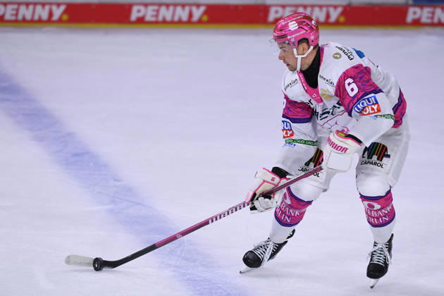 Eishockey Penny DEL 10. Spieltag Krefeld Pinguine - Eisbären Berlin am 18.10.2026 in der Yayla Arena in Krefeld Kai Wissmann ( Berlin ) Gemäß den Vorgaben der DEL Deutsche Eishockey Liga ist die Publikation und Weiterverwertung der Aufnahmen in elektronischen Medien und Endgeräten aller Art während des laufenden Spiels nicht zulässig.
