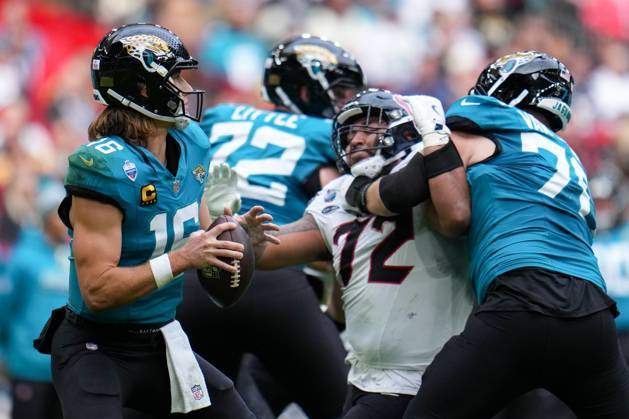 Jacksonville Jaguars, Trevor Lawrence, Quarterback, 16 Houston Texans v Jacksonville Jaguars, NFL, American Football Herren, USA American Football, Wembley Stadium, London, UK - 18 Oct 2026London Wembley Stadium United Kingdom  Copyright: xJoexToth Shutterstockx 17222433av