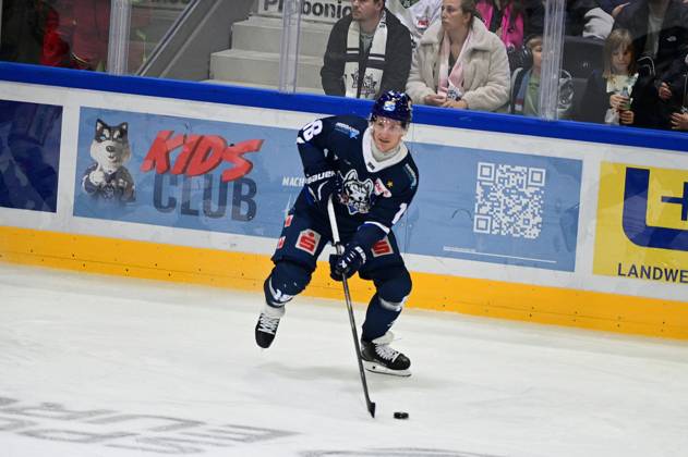 18.10.2026 xkhx Kassel, Probonio Arena Eishockey DEL 2 Playoff Saison 2026 2027 Kassel Huskies - EV Landshut Freisteller Laurin Braun (18, Kassel Huskies)