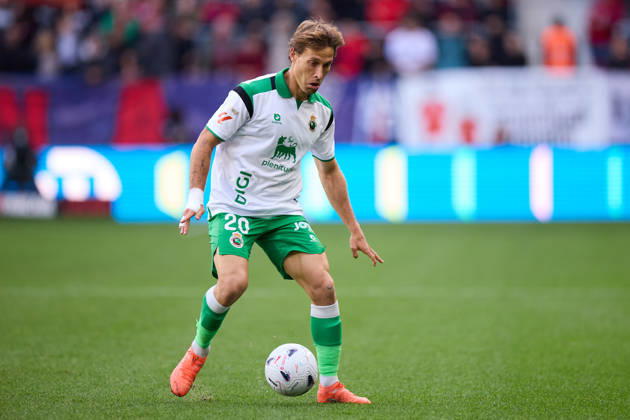 CA Osasuna v Real Racing Club de Santander - LaLiga EA Sports Sergio Canales of Real Racing Club de Santander in action during the LaLiga EA Sports match between CA Osasuna and Real Racing Club de Santander at El Sadar on October 18, 2026, in Pamplona, Spain. Pamplona El Sadar Navarra Spain RL_CAOvRCS_2K26_0016 Copyright: xRicardoxLarreinax
