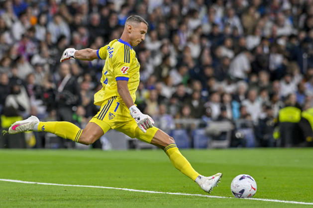 October 18, 2026, Madrid, Madrid, Spain: 1 ODYSSEAS VLACHODIMOS of Sevilla Futbol Club kicks the ball during the match on Matchday 9 of the 2026-27 National League First Division Championship between REAL MADRID C.F. and SEVILLA FC, played at the Bernabeu Stadium on October 17, 2026, in Madrid, Spain. REAL MADRID C.F. Vs. SEVILLA FC - 2026 27 National League First Division Championship 10.18.26  - ZUMAc312 20261018_zsp_c312_006 Copyright: xOscarxManuelxSanchezx