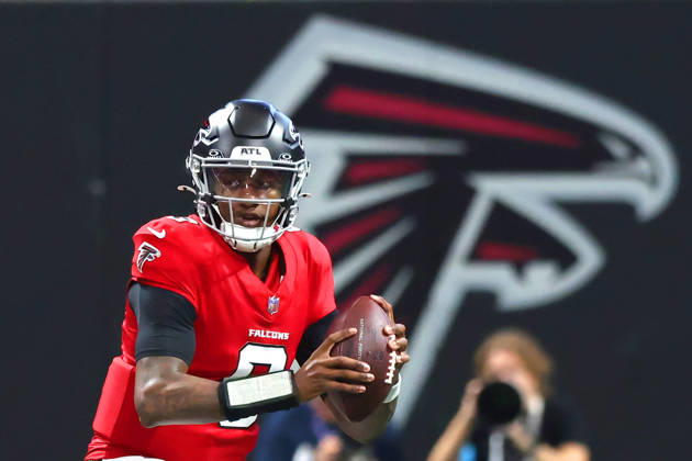 ATLANTA, GA - OCTOBER 18: Michael Penix, Jr. (9) of the Atlanta Falcons during the Sunday afternoon NFL, American Football Herren, USA game between the Atlanta Falcons and the Chicago Bears on October 18, 2026 at the Mercedes-Benz Stadium in Atlanta, GA. (Photo by David J. Griffin Icon Sportswire) NFL: OCT 18 Bears at Falcons EDITORIAL USE ONLY Icon9532610180977