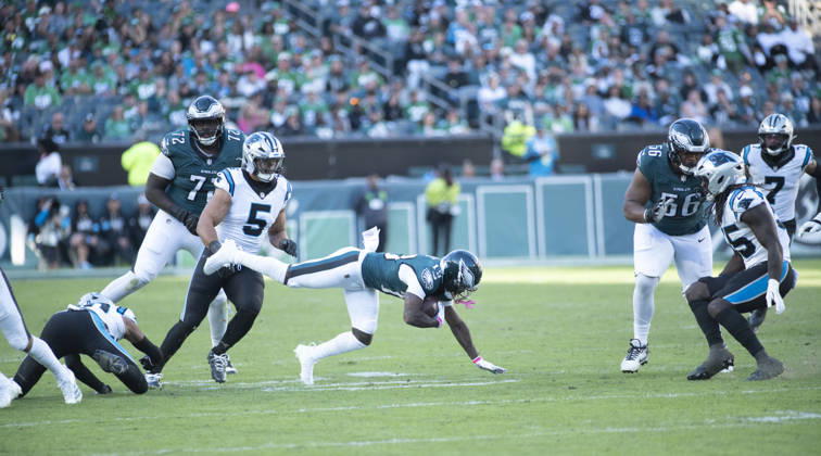 October 18, 2026, Philadelphia, Pennsylvania, United States: WE ELIJAH MOORE (19) in action during the game against the Panthers at Lincoln Financial Field in Philadelphia PA NFL, American Football Herren, USA 2026: Panthers 25 : 14 Eagles  - ZUMArf1_ 20261018_zaf_rf1_035 Copyright: xRickyxFitchettx