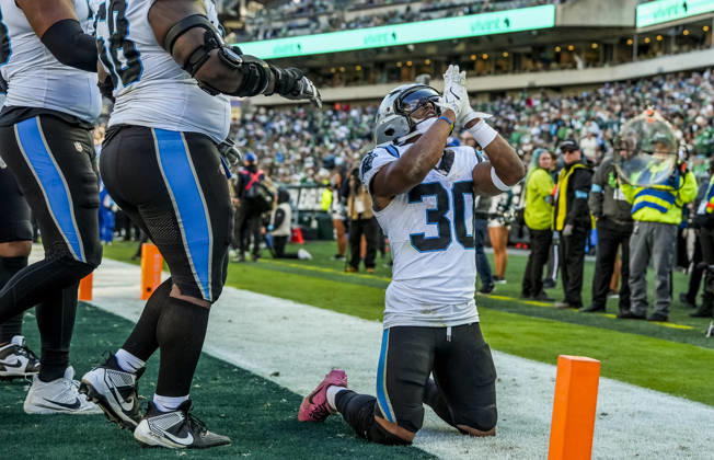October 18, 2026, Philadelphia, Pa, USA: Oct 18, 2026; Philadelphia, PA, USA; Carolina Panthers running back Chuba Hubbard (30) prays after rushing for a touchdown during the NFL, American Football Herren, USA football matchup between the Carolina Panthers and Philadelphia Eagles at Lincoln Financial Field. The Panthers defeated the Eagles 25-14.Mandatory Credit: -Cal Media Philadelphia USA - ZUMAcs17 20261018_faf_cs17_055 Copyright: xScottxSeriox