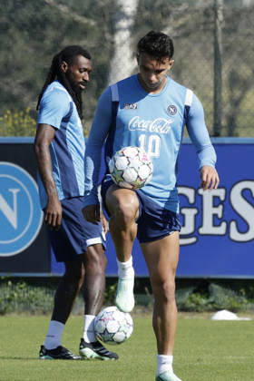 training session SSC Napoli Napoli s Brazilian forward Giovane controls the ball during of the UEFA Champions League group stage matchday 3 fixture between SSC Napoli and Bodo Glimt at the SSC Napoli training centre in Castelvoturno, Caserta, on 19, October, 2026. _BPH9232 Copyright: xAntonioxBalascox