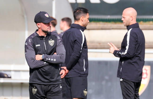 19.10.2026, Stuttgart, Fußball UEFA Champions League, Saison 2026-2027, VfB Stuttgart Training, VfB Trainer Sebastian Hoeneß