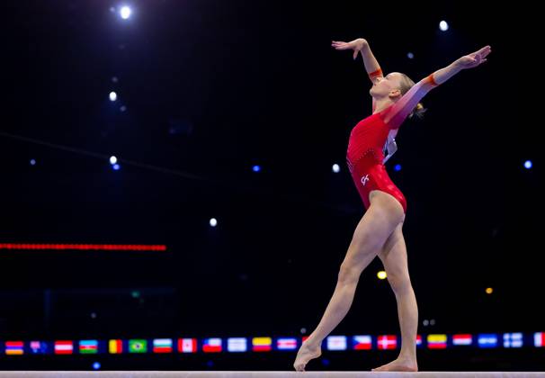 ROTTERDAM - Vera Ubbink during the qualifications at the World Gymnastics Championships in Rotterdam Ahoy. IRIS VAN DEN BROEK ANP xVIxANPxSportx xxANPxIVx 572980509 originalFilename: 572980509.jpg