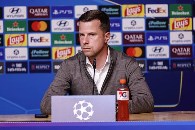 PORTO , 19-10-2026 , Estadio do Dragao , season 2026 2027 , UEFA Champions League football , press conference, PK, Pressekonferenz PSV , Picture shows Nick Tol during the press conference Press conference and training PSV  x208819934x Copyright: