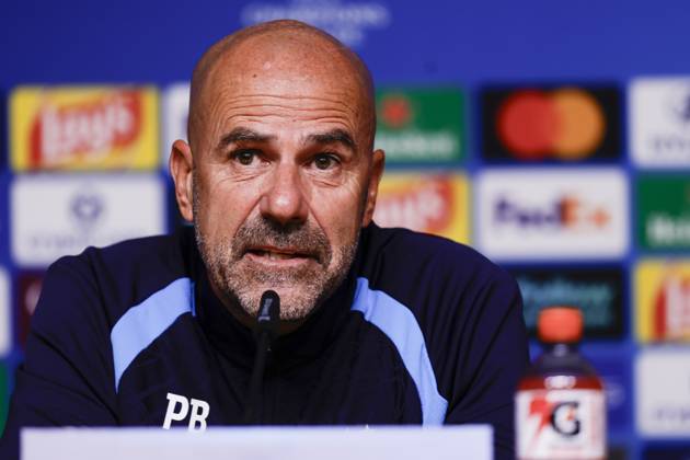 PORTO , 19-10-2026 , Estadio do Dragao , season 2026 2027 , UEFA Champions League football , press conference, PK, Pressekonferenz PSV , Picture shows PSV trainer coach Peter Bosz during the press conference Press conference and training PSV  x208820498x Copyright: