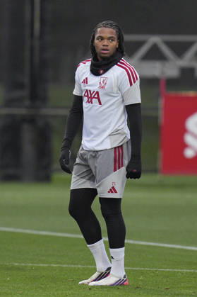 Liverpool Training, Champions League Rio Ngumoha of Liverpool FC during the Liverpool Training Session ahead of the UEFA Champions League Matchday 3 v Villarreal CF, AXA Training Centre, Liverpool, United Kingdom on 19 October 2026 Credit: Steve Flynn Every Second Media Editorial use only. All images are copyright Every Second Media Limited. No images may be reproduced without prior permission. Copyright: xIMAGO EveryxSecondxMediax ESM-2242-0049 StevexFlynnx xEveryxSecondxMediax