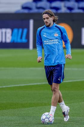 PORTO , 19-10-2026 , Estadio do Dragao , season 2026 2027 , UEFA Champions League football , press conference, PK, Pressekonferenz PSV , Picture shows PSV Player Yarek Gasiorowski Press conference and training PSV  x208823150x Copyright: