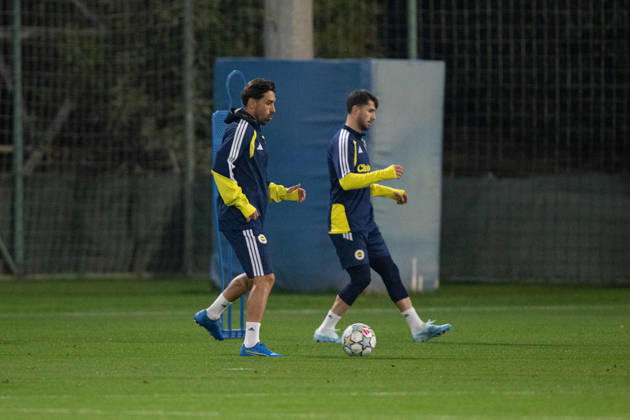 Ahead of Fenerbahce v Slavia Prague - UEFA Champions League ISTANBUL, TURKIYE - OCTOBER 19: Irfan Can Kahveci and Ismail Yuksek of Fenerbahce takes part during the training session ahead of their UEFA Champions League match between Fenerbahce and Slavia Prague at Chobani Stadium in Istanbul, Turkiye, on October 19, 2026. Celal Gunes Anadolu Istanbul Turkey. Editorial use only. Please get in touch for any other usage.  Copyright: x2026xAnadoluxCelalxGunesx