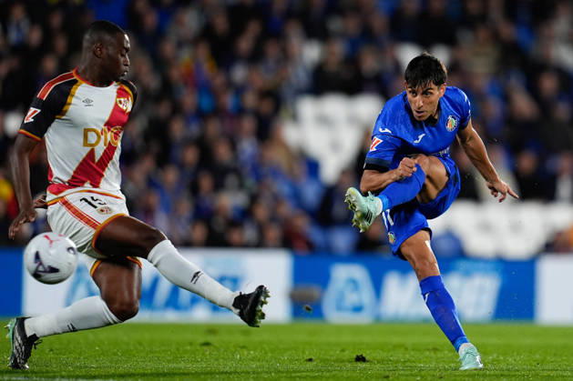 October 19, 2026, Getafe, Madrid, Spain: Ramon Terrats of Getafe CF shoots during the Spanish League, LaLiga EA Sports, football match between Getafe CF and Rayo Vallecano at Coliseum de Getafe stadium on October 19, 2026, in Getafe, Spain. Getafe Spain - ZUMAa181 20261019_zaa_a181_022 Copyright: xDennisxAgyemanx