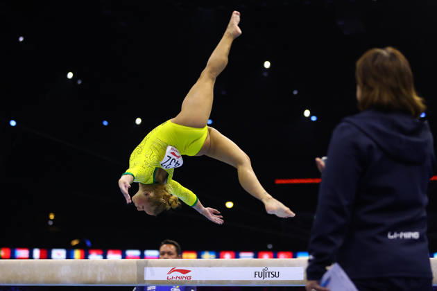 October 19, 2026, Rotterdam, Netherlands: FLAVIA SARAIVA of Brazil competes on the uneven bars during the Women s Qualifications of the 54th Artistic Gymnastics World Championships at the Ahoy Arena in Rotterdam, Netherlands. Rotterdam Netherlands - ZUMAc179 20261019_zep_c179_169 Copyright: xMickaelxChavetx