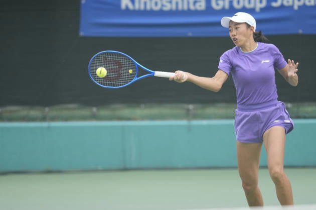 WTA, Tennis Damen Kinoshita Group Japan Open - Day 2 Shuai Zhang of China plays during her round of 32 singles match against Tereza Valentova of the Czech Republic at the 2026 Kinoshita Group Japan Open Women s tennis tournament at Utsubo Tennis Center in Osaka, Japan, on October 20, 2026. Osaka Japan  Copyright: xOwenxHammondx originalFilename:hammond-2026kino261020_npTAu.jpg