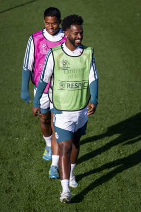 Real Madrid CF Training Session And press conference, PK, Pressekonferenz - UEFA Champions League 2026 27 League Phase MD3 MADRID, SPAIN - OCTOBER 20: Players of Real Madrid CF (from L to R) Endrick, Vinicius Junior are seen during the training session on day ahead of the UEFA Champions League 2026 27 League Phase MD3 at Ciudad Real Madrid on October 20, 2026 in Valdebebas, Spain. Valdebebas Ciudad Real Madrid Madrid Spain Copyright: xAlbertoxGardinx AGardin_20261020_Rea_Mad_Press_0059
