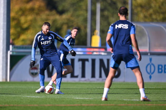 20.10.2026, Fussball, Saison 2026 2027, Bundesliga, Training des FC Schalke 04, Hasan Kurucay (FC Schalke 04) xRHR-FOTO YYx Copyright: KROEGER RHR-FOTOx RHR-FOTO YY