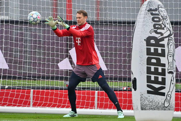 Manuel NEUER (Torwart Bayern Muenchen), Aktion,Einzelaktion,Einzelbild, Freisteller,Ganzkoerperaufnahme,ganze Figur. Fussball Champions League,Saison 2026 27, Ligaphase ABSCHLUSSTRAINING am 20.10.2026 FC Bayern Muenchen - FC Arsenal