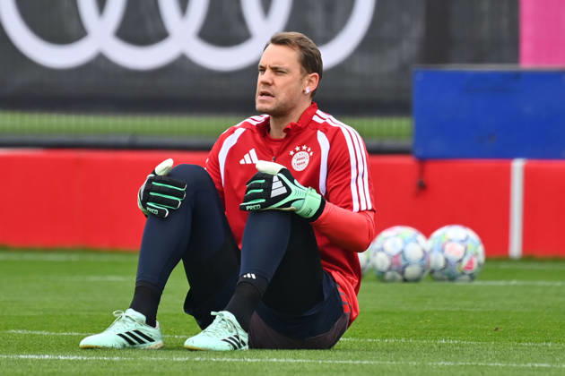 Manuel NEUER (Torwart Bayern Muenchen), Aktion,Einzelaktion,Einzelbild, Freisteller,Ganzkoerperaufnahme,ganze Figur. Fussball Champions League,Saison 2026 27, Ligaphase ABSCHLUSSTRAINING am 20.10.2026 FC Bayern Muenchen - FC Arsenal