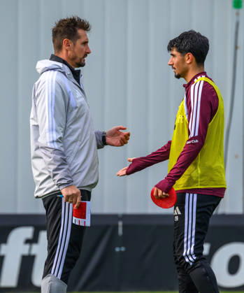 20.10.2026 - Fussball - 2. Fussball - Bundesliga - Saison 2026 2027 - 1. FC Nürnberg Nuernberg FCN ( Club ) - Training - Sportfoto Zink - xwoxzix - Miroslav Miro Klose ( Trainer 1. FC Nürnberg FCN ) Can Yahya Moustfa (28, 1. FC Nürnberg FCN )