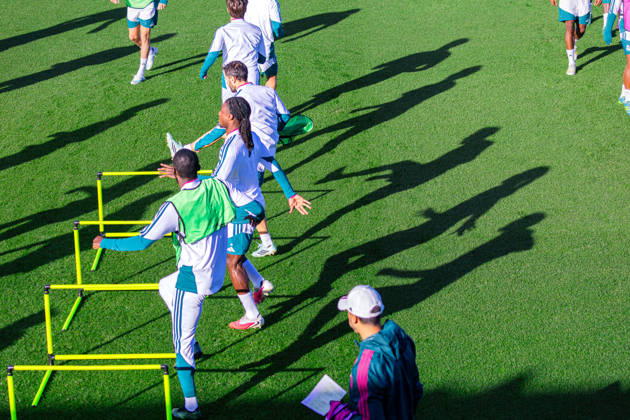 Fussball : Abschlusstraining, Real Madrid, 20.10.2026, Ciudad Real Madrid (Madrid) : Mannschaft beim Aufwärmen Copyright: xMichellexLukax