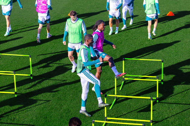 Fussball : Abschlusstraining, Real Madrid, 20.10.2026, Ciudad Real Madrid (Madrid) : Mannschaft beim Aufwärmen Copyright: xMichellexLukax