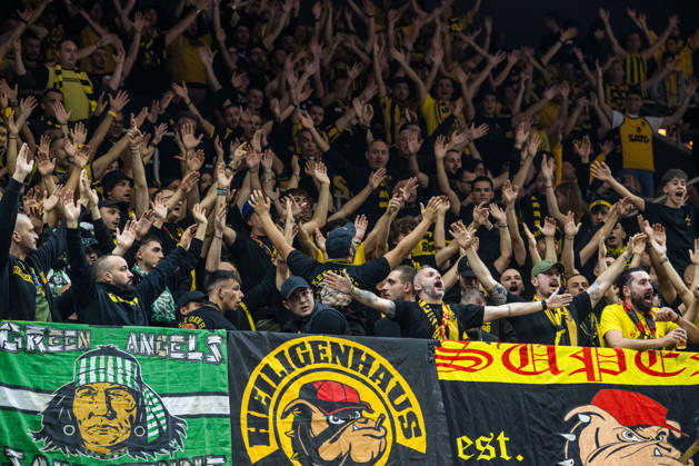 Rostock, Deutschland 20. Oktober 2026: BKT EuroCup - 2026 2027 - Gruppenphase - Gruppe A - Sp. 4 - Rostock Seawolves gegen Aris Thessaloniki Im Bild: Fankurve Aris Thessaloniki Copyright: xFotostandx xVoelkerx
