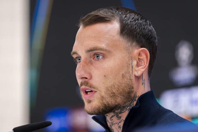 RB Leipzig Training Session And press conference, PK, Pressekonferenz - UEFA Champions League 2026 27 League Phase MD3 MADRID, SPAIN - OCTOBER 20: David Raum of RB Leipzig speaks during the press conference on day ahead of the UEFA Champions League 2026 27 League Phase MD3 at Estadio Bernabeu on October 20, 2026 in Madrid, Spain. Madrid Estadio Bernabeu Madrid Spain Copyright: xAlbertoxGardinx AGardin_20261020_Leipzig_Press_0097
