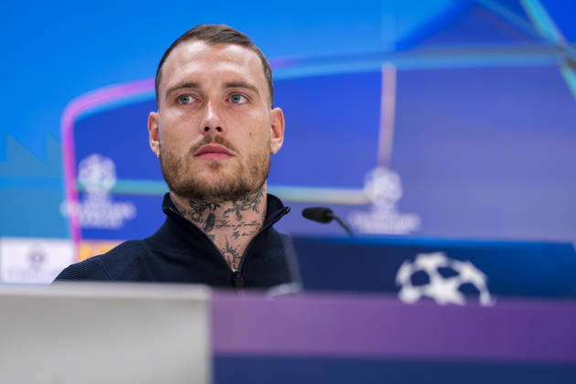 RB Leipzig Training Session And press conference, PK, Pressekonferenz - UEFA Champions League 2026 27 League Phase MD3 MADRID, SPAIN - OCTOBER 20: David Raum of RB Leipzig speaks during the press conference on day ahead of the UEFA Champions League 2026 27 League Phase MD3 at Estadio Bernabeu on October 20, 2026 in Madrid, Spain. Madrid Estadio Bernabeu Madrid Spain Copyright: xAlbertoxGardinx AGardin_20261020_Leipzig_Press_0103