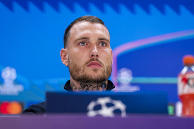 RB Leipzig Training Session And press conference, PK, Pressekonferenz - UEFA Champions League 2026 27 League Phase MD3 MADRID, SPAIN - OCTOBER 20: David Raum of RB Leipzig speaks during the press conference on day ahead of the UEFA Champions League 2026 27 League Phase MD3 at Estadio Bernabeu on October 20, 2026 in Madrid, Spain. Madrid Estadio Bernabeu Madrid Spain Copyright: xAlbertoxGardinx AGardin_20261020_Leipzig_Press_0108