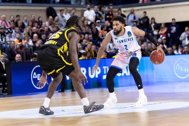 Zach Copeland (ROSTOCK SEAWOLVES, 02), Adam Mokoka (Aris Thessaloniki, 95) GER, Rostock Seawolves vs. Aris Thessaloniki, Basketball, BKT EuroCup, Spielzeit 2026 2027, 20.10.2026 GER, Rostock Seawolves vs. Aris Thessaloniki, Basketball, BKT EuroCup, Spielzeit 2026 2027, 20.10.2026 Deutschland Copyright: xEibner-Pressefoto DenverxEhrlichx EP_DEH