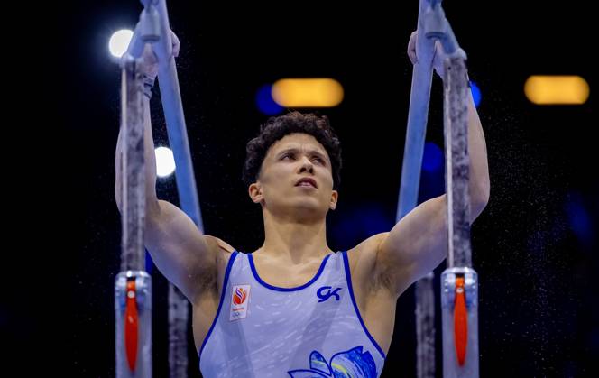 ROTTERDAM - Jermain Gruenberg in action during the men s team final at the World Gymnastics Championships in Rotterdam Ahoy. IRIS VAN DEN BROEK ANP xVIxANPxSportx xxANPxIVx 573090269 originalFilename: 573090269.jpg