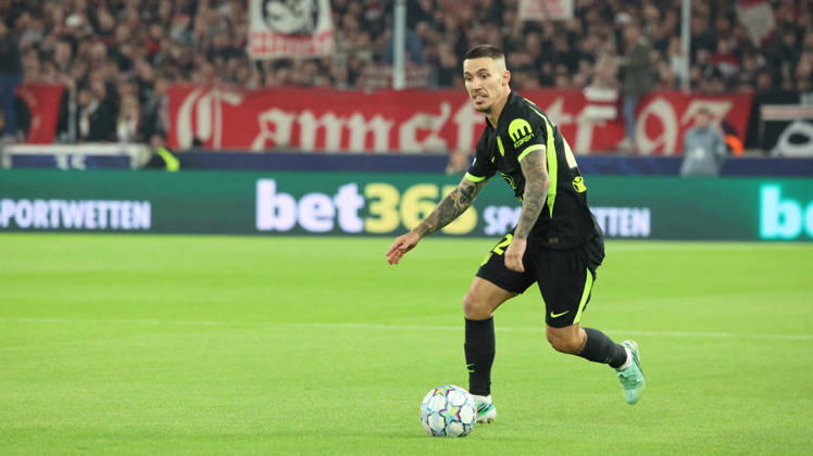 20.10.2026, xrekx, Fussball UEFA Champions League, VfB Stuttgart - Atletico Madrid v.l. Alejandro Grimaldo (AtlÃ tico Madrid) Stuttgart
