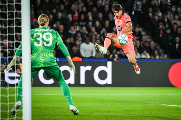 October 20, 2026, Paris, France, France: Pau CUBARSI of Barcelona during the UEFA Champions League, League Phase MD3 match between Paris Saint-Germain and FC Barcelona, Barca at Parc des Princes Stadium on October 20, 2026 in Paris, France. Paris France - ZUMAm308 20261020_zsp_m308_003 Copyright: xMatthieuxMirvillex