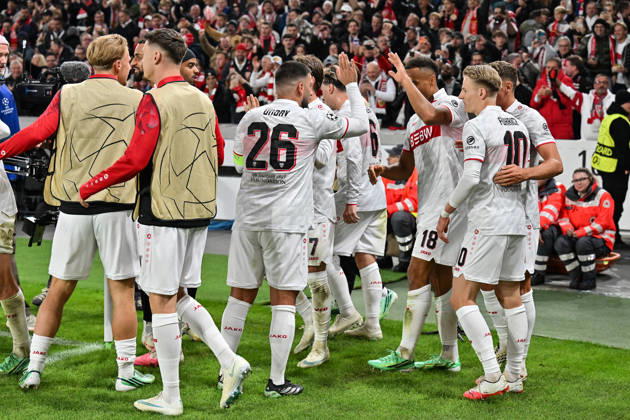 STUTTGART, GERMANY; 20. OCTOBER: Stuttgart celebrate the goal to make it 1-0 by Jamie LEWELING (VfB Stuttgart 18) Tor Torschuetze Freude Happy during the UEFA Champions League Match between VfB Stuttgart vs. Atletico Madrid at Matchday 3 at MHP Arena Copyright: xBEAUTIFULxSPORTS Goldbergx