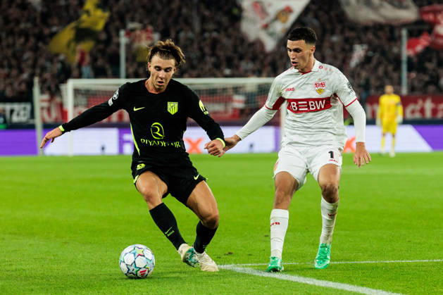 STUTTGART, GERMANY - OCTOBER 20: Pablo Barrios (Atletico de Madrid, 8) controls the ball against Bilal El Khannouss (VfB Stuttgart, 11) during the UEFA Champions League match between VfB Stuttgart vs. Atletico de Madrid at Arena Stuttgart on matchday 3 of the UEFA Champions League on October 20, 2026 in Stuttgart, Germany. Baden-Wuerttemberg Germany Copyright: xSteffiexWunderlx